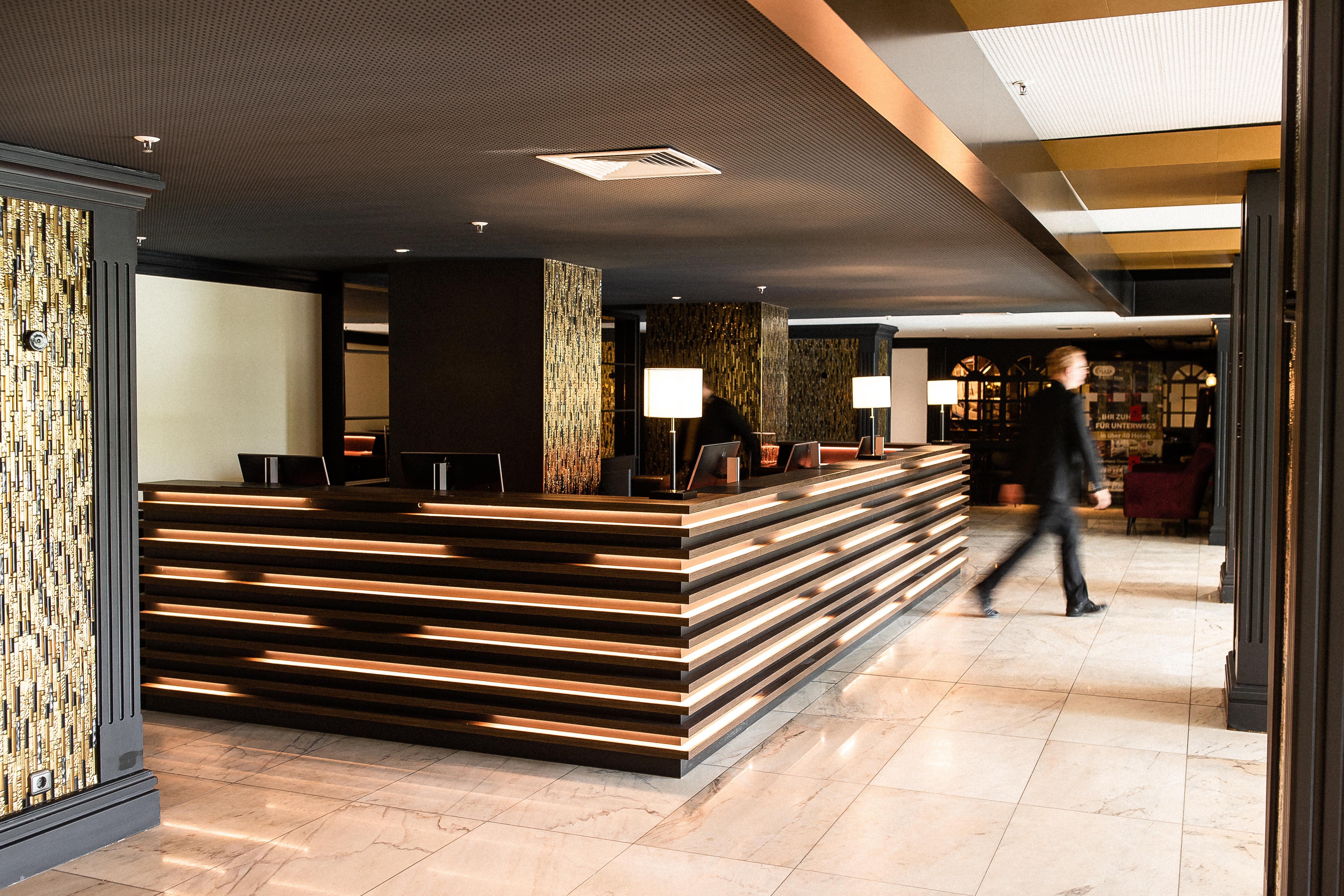 Bergedick Hotel เรคลิงเฮาเซิน ภายนอก รูปภาพ